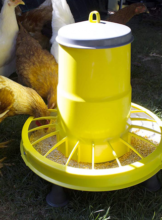 COMPACTA plastic hopper feeder + feet